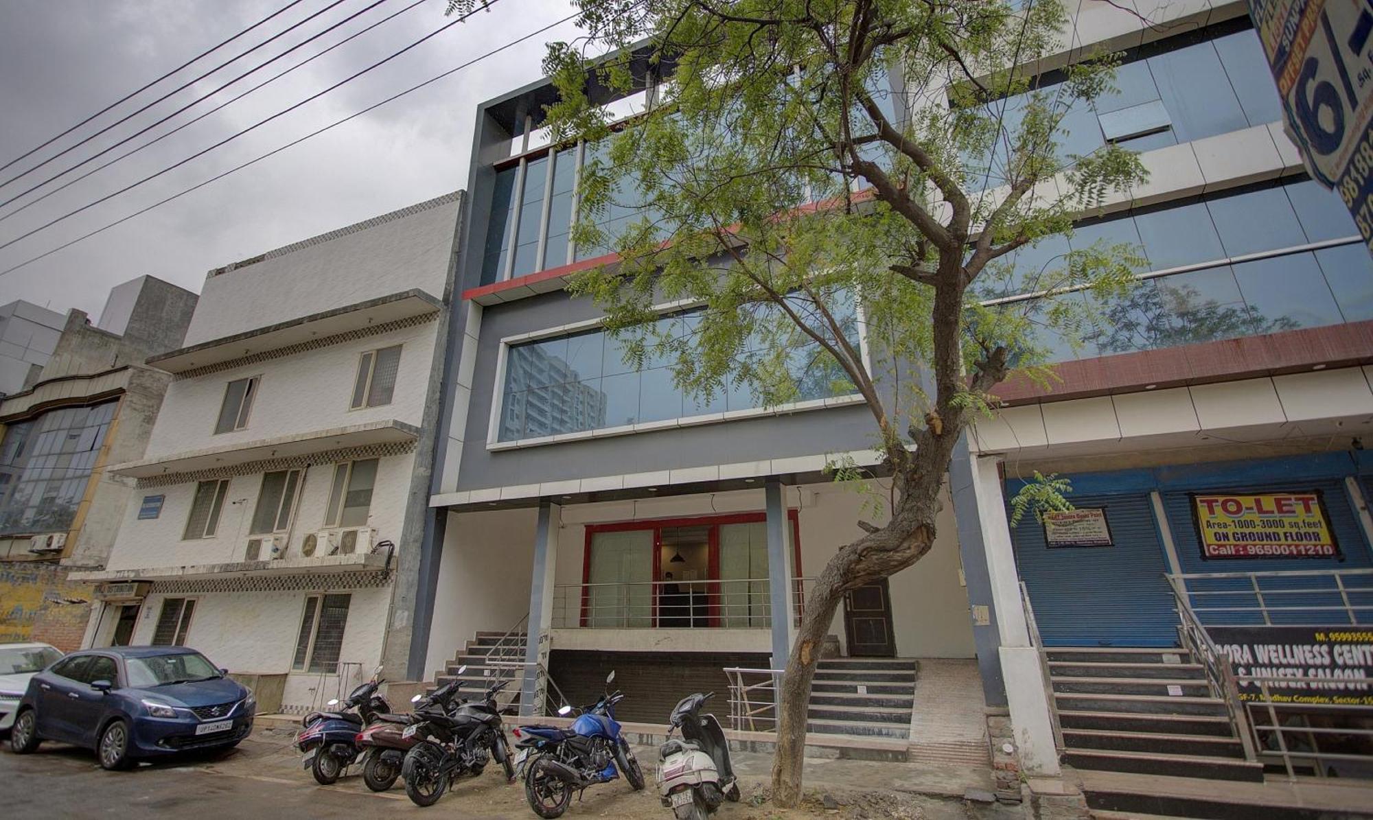 Townhouse Townhouse Atal Chowk Indirapuram Ghaziabad Esterno foto