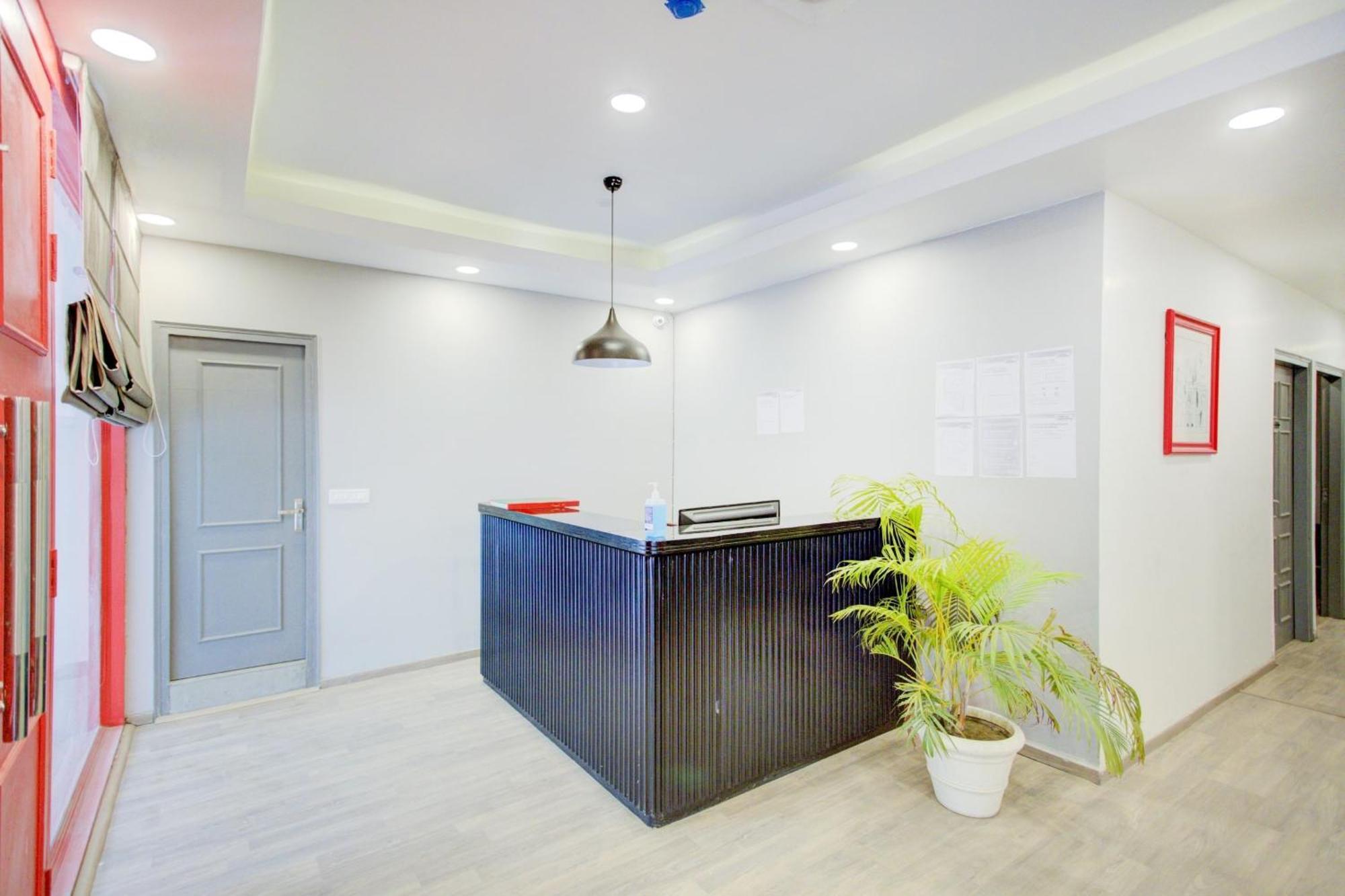 Townhouse Townhouse Atal Chowk Indirapuram Ghaziabad Esterno foto