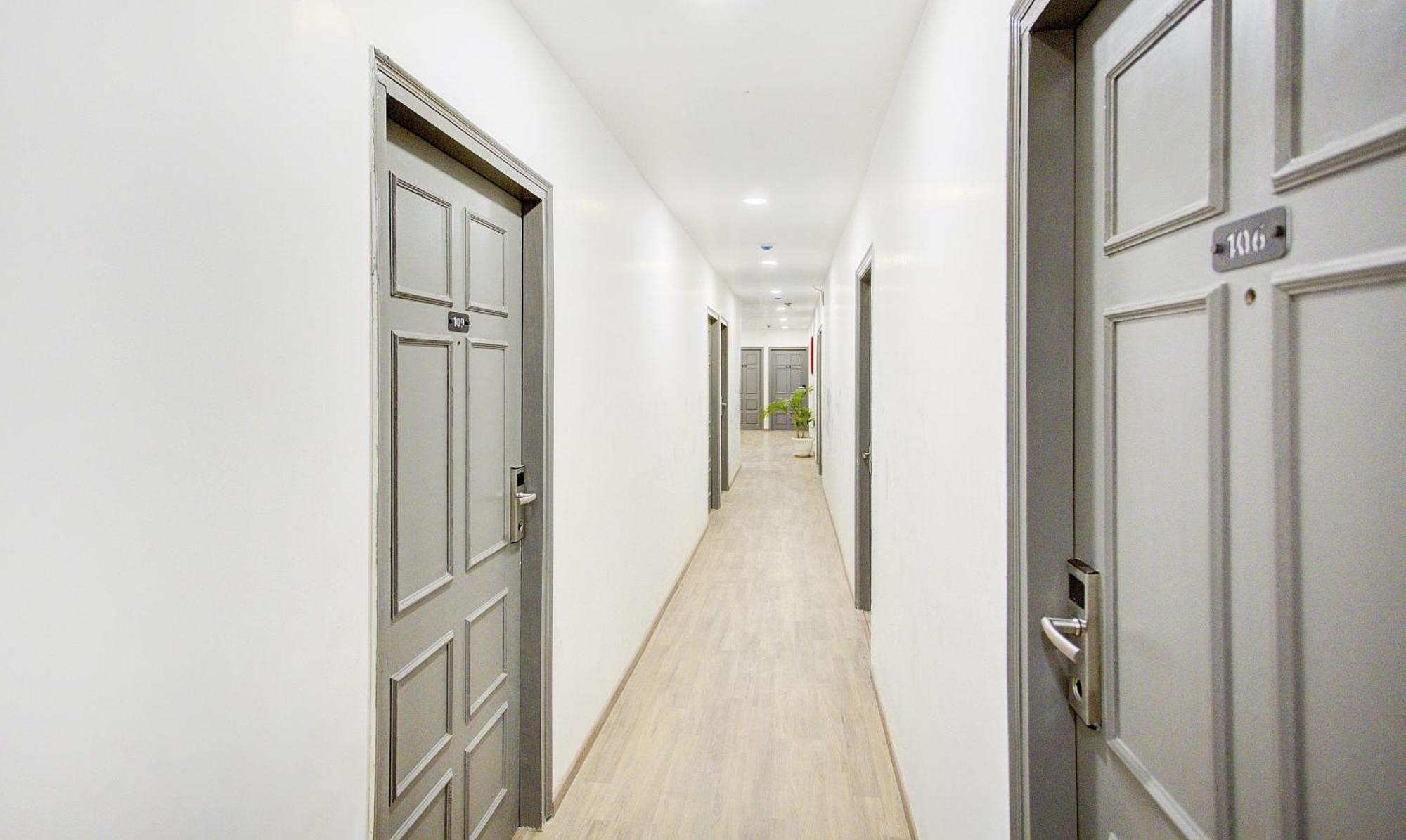 Townhouse Townhouse Atal Chowk Indirapuram Ghaziabad Esterno foto
