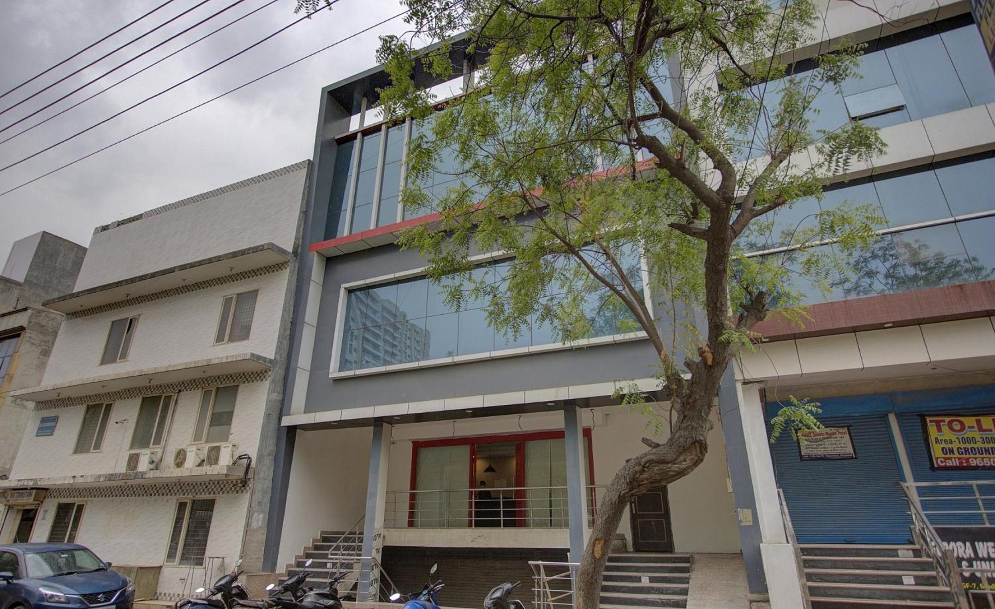 Townhouse Townhouse Atal Chowk Indirapuram Ghaziabad Esterno foto